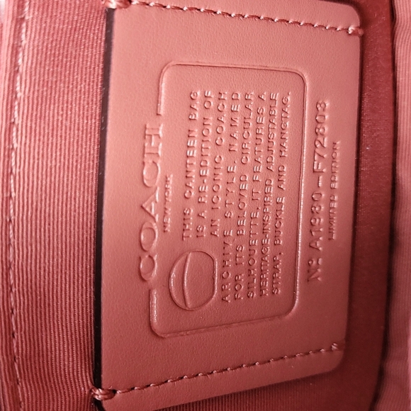 Coach Signature Lily Print Canteen Crossbody Rare Limited Edition - Picture 7 of 8